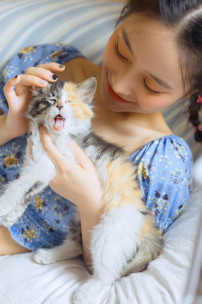 长在面包树上的女人